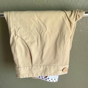Ashworth Ladies golf shorts, Bermuda length, khaki